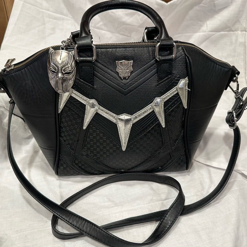 Loungefly Marvel Black Panther handbag/crossbody NWOT​